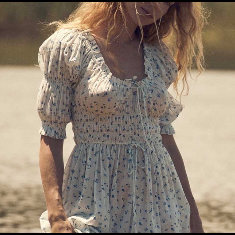 ISO Doen ischia dress in Small or Medium